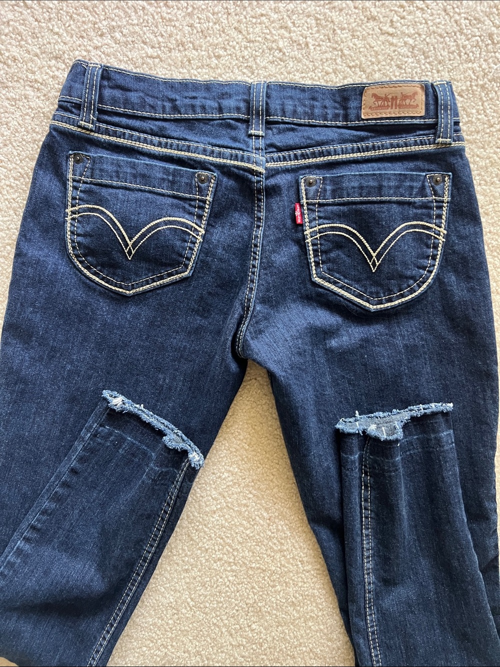 Levi's Women's Dark Blue Skinny Jeans 524 superlow